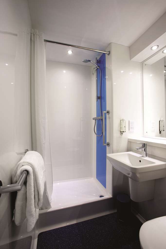 Travelodge Preston Chorley Chorley  Habitación foto